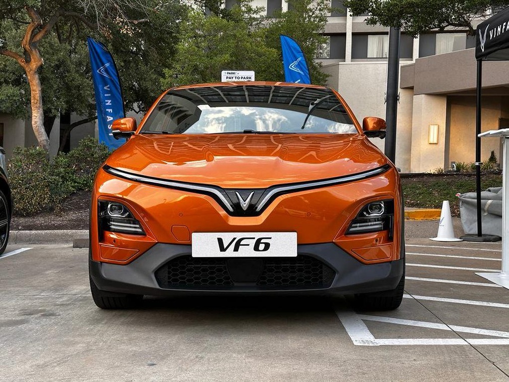 VinFast VF 6 xuất hiện tại Mỹ và đường phố Việt Nam, ấn định ngày ra mắt 29/9 - 3 VinFast VF 6 xuất hiện tại Mỹ và đường phố Việt Nam, ấn định ngày ra mắt 29/9 - 3