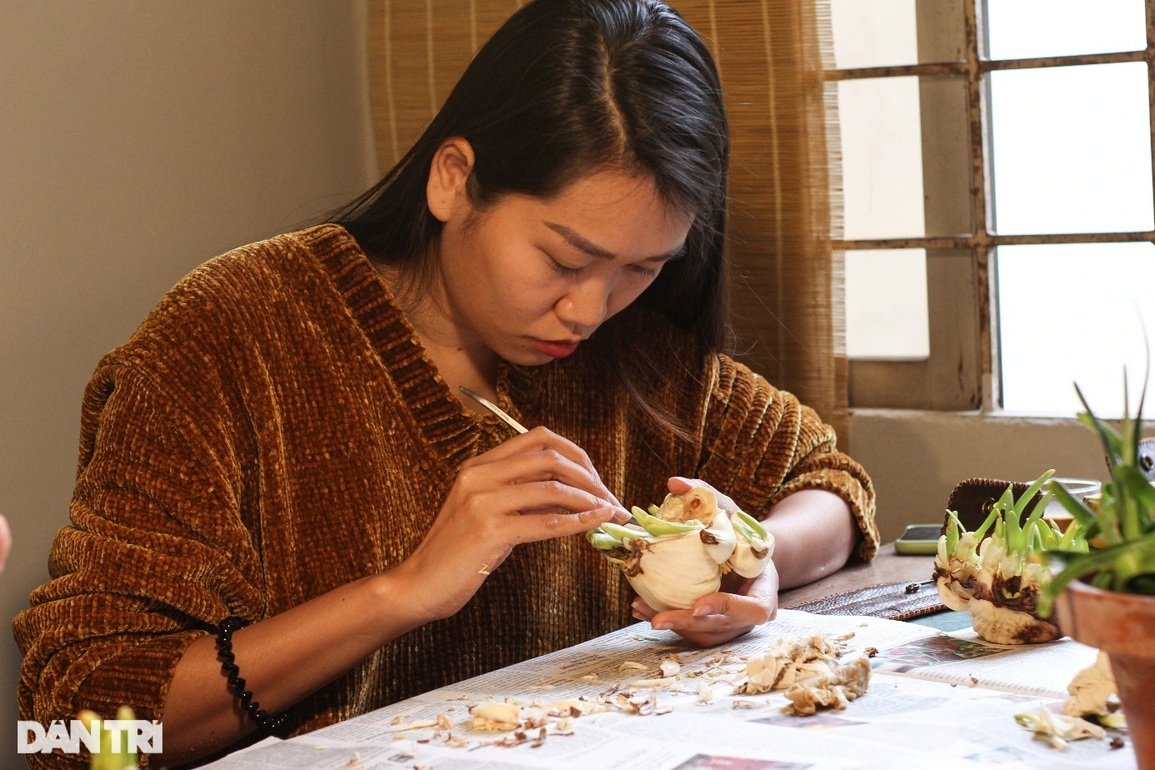Chi tiền triệu khám phá thú chơi đĩa ngọc, chén vàng dịp Tết ở Hà Nội - 2 Chi tiền triệu khám phá thú chơi đĩa ngọc, chén vàng dịp Tết ở Hà Nội - 2