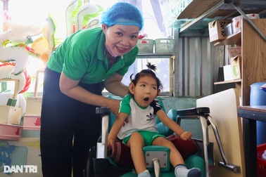 Mẹ trẻ khởi nghiệp từ tình yêu dành cho cô con gái bại não