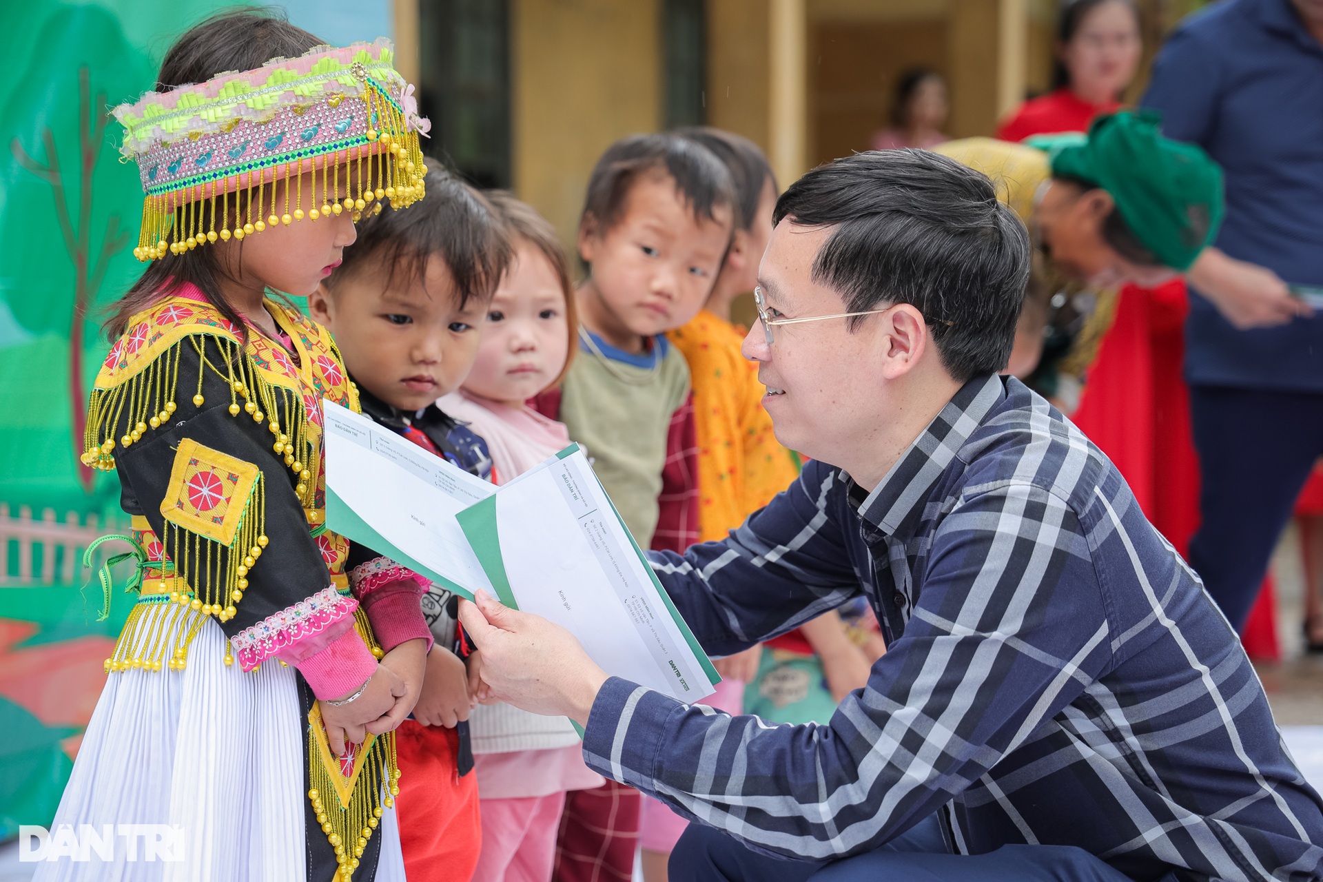 Khánh thành phòng học Dân trí Nặm Pục và 5 ngôi nhà Nhân ái tại Cao Bằng - 7 Khánh thành phòng học Dân trí Nặm Pục và 5 ngôi nhà Nhân ái tại Cao Bằng - 7