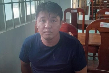 Bắt 5 người trong nhóm dùng súng bắn nam thanh niên trước dãy trọ