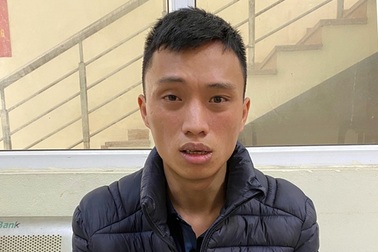 Hà Nội: Nghi vợ ngoại tình, dùng dao đoạt mạng vợ và con trai 2 tuổi