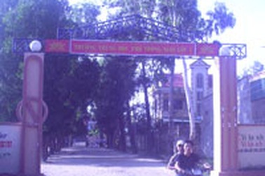 Nợ lương giáo viên, nhà trường thành “chúa chổm”