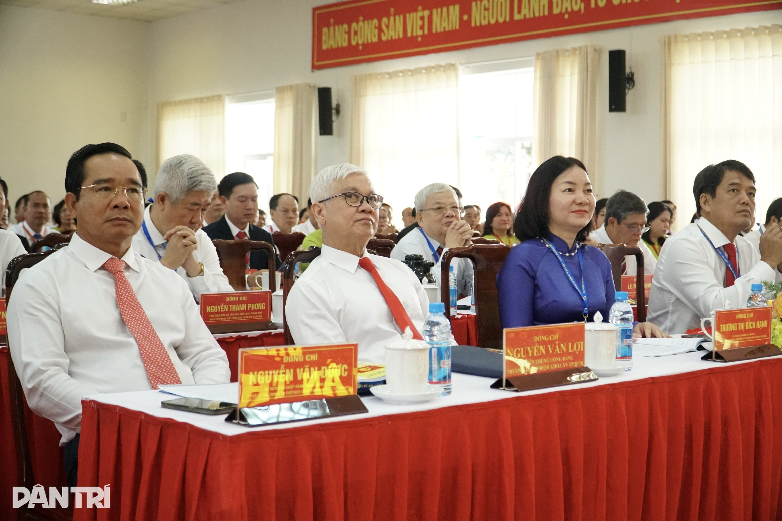 Ông Võ Văn Hồng làm Bí thư phường đông dân nhất TPHCM - 2
