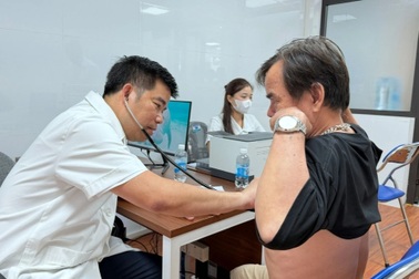 Người dân Hà Nội được khám chuyên sâu ngay tại trạm y tế