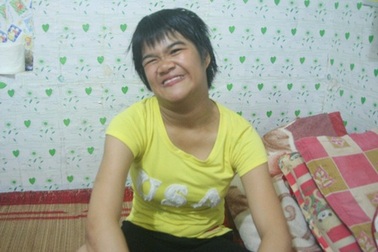 Nữ sinh khuyết tật thi đậu 2 trường ĐH