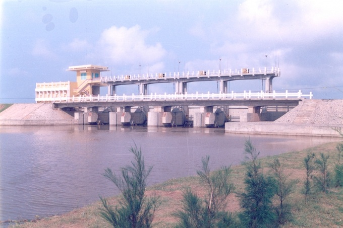 Cống Lân 2 do Công ty Thủy lợi Nam Thái Bình vận hành và Khai thác.