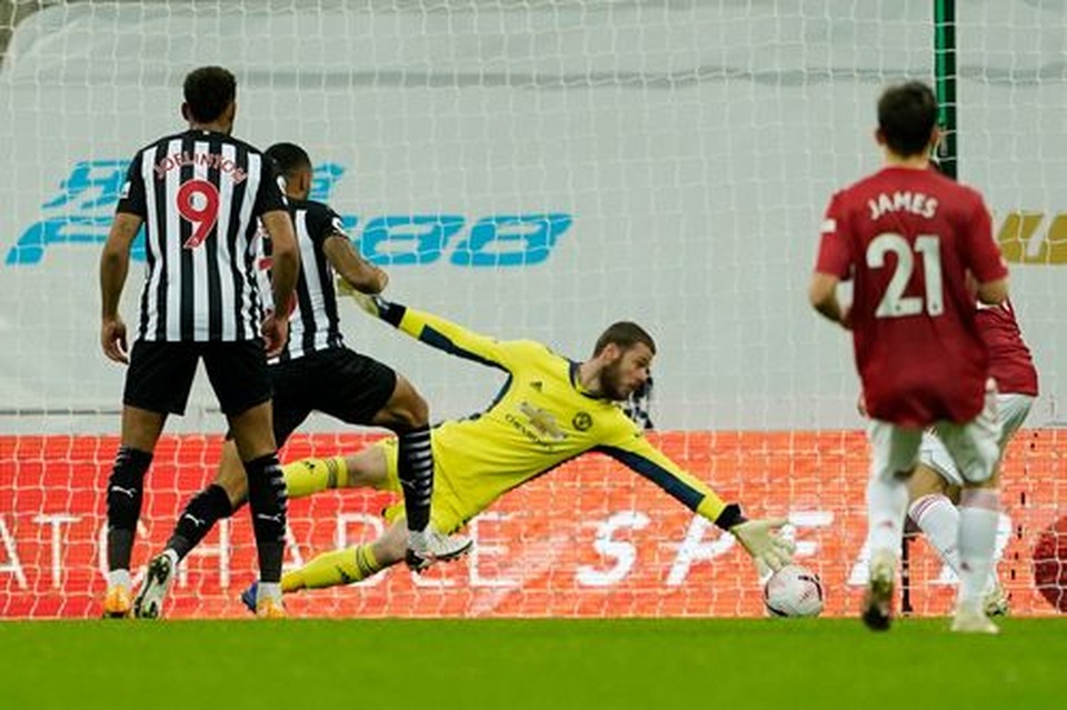 Newcastle 1-4 Man Utd: Bùng nổ 10 phút cuối trận - 3 Newcastle 1-4 Man Utd: Bùng nổ 10 phút cuối trận - 3