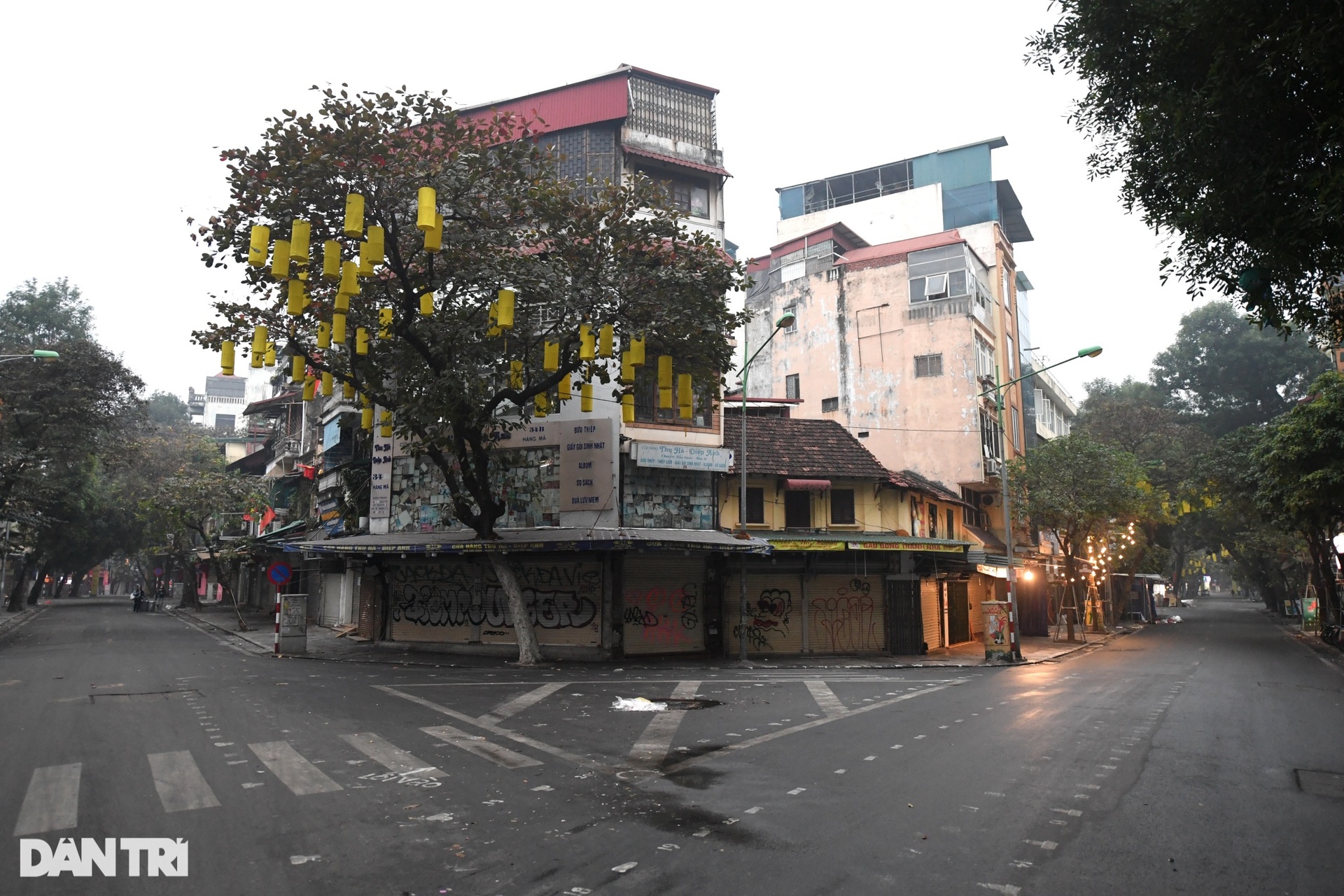 Hà Nội tĩnh lặng, yên bình sáng mùng 1 Tết - 7 Hà Nội tĩnh lặng, yên bình sáng mùng 1 Tết - 7