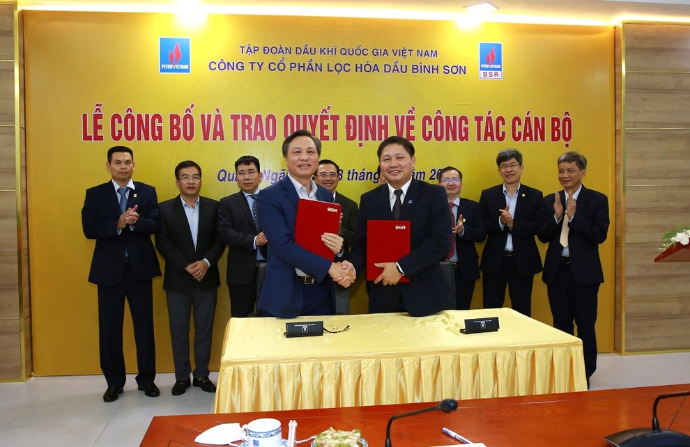 Công bố quyết định bổ nhiệm Tổng Giám đốc BSR - 4 Công bố quyết định bổ nhiệm Tổng Giám đốc BSR - 4