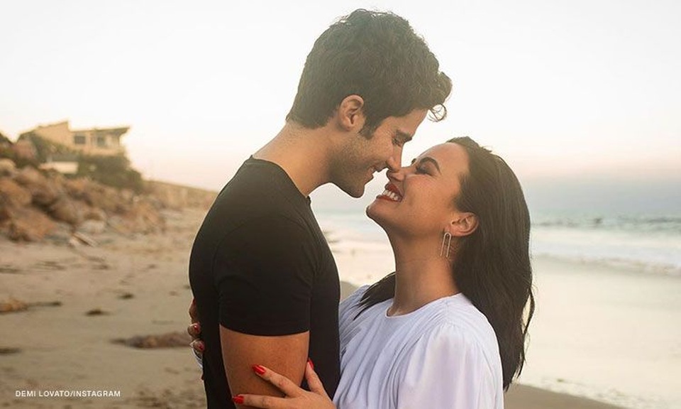Demi Lovato và bạn trai chia tay sau 2 tháng đính hôn - 7 Demi Lovato và bạn trai chia tay sau 2 tháng đính hôn - 7