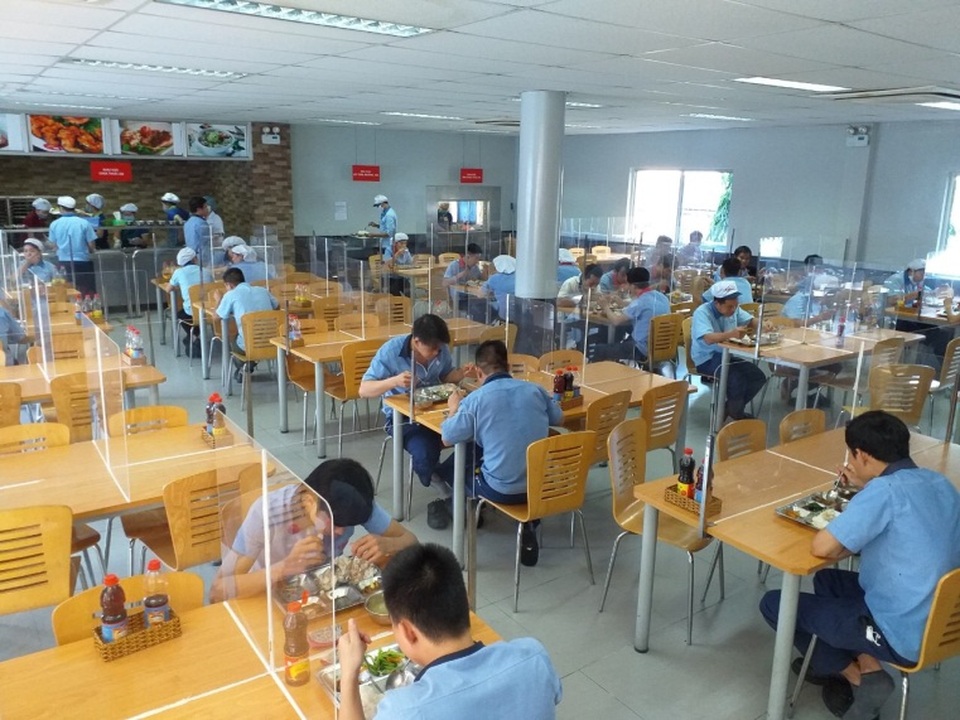 “Chống dịch như chống giặc” - Ứng phó của URC Việt Nam giúp nhân viên tự hào - 1 “Chống dịch như chống giặc” - Ứng phó của URC Việt Nam giúp nhân viên tự hào - 1