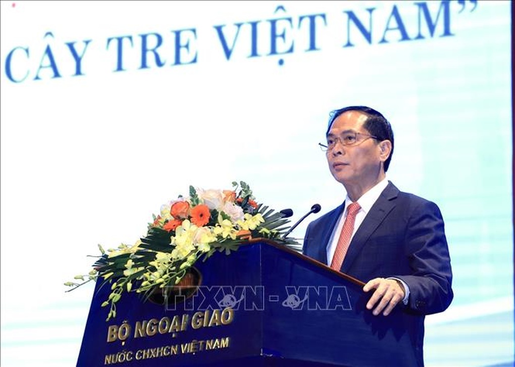 Ra mắt cuốn sách của Tổng Bí thư Nguyễn Phú Trọng về công tác đối ngoại - 4 Ra mắt cuốn sách của Tổng Bí thư Nguyễn Phú Trọng về công tác đối ngoại - 4