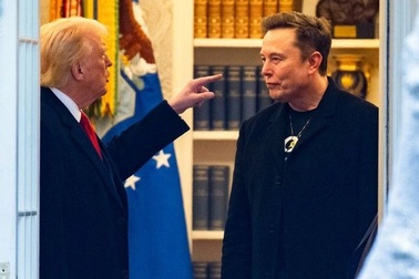 Ông Trump “đoạn tuyệt” tỷ phú Musk, cảnh báo hậu quả nghiêm trọng