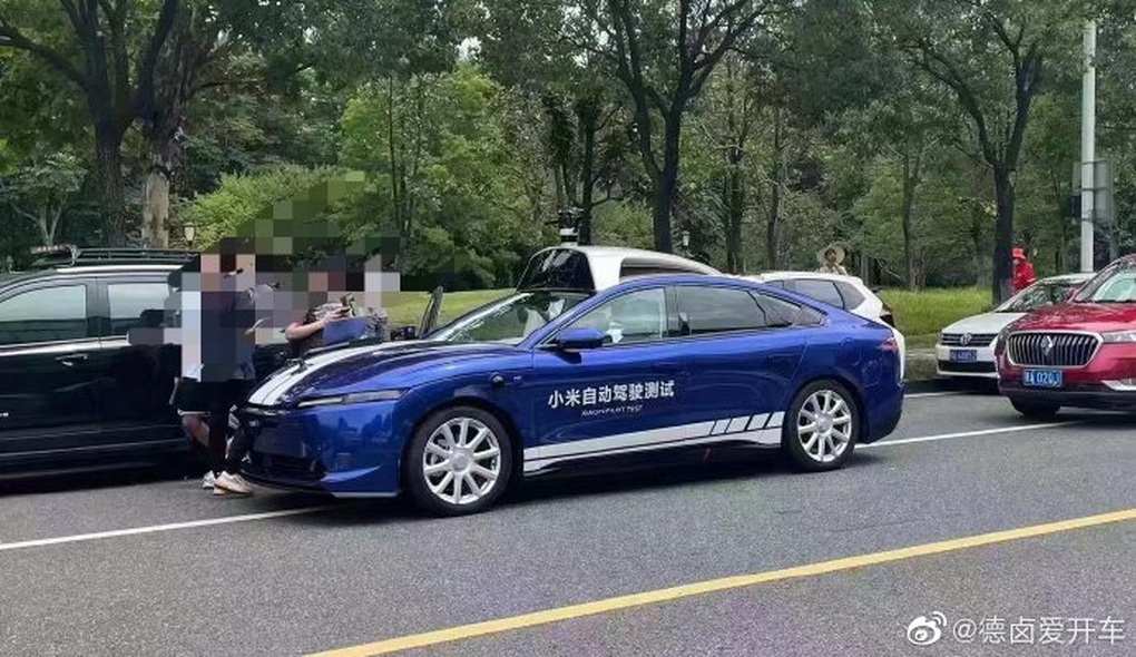 Hình ảnh xe điện tự lái của Xiaomi trên đường chạy thử (Ảnh: Weibo). Hình ảnh xe điện tự lái của Xiaomi trên đường chạy thử (Ảnh: Weibo).