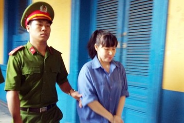 Dính đòn gã trai hào nhoáng: Nữ đại gia mất đứt chục tỷ