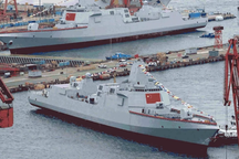 Trung Quốc ồ ạt đóng tàu chiến hòng “nuôi” tham vọng hải quân