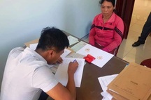 Hai học sinh lớp 3 trả lại vàng, người mua phế liệu xúc động