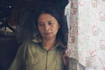 Xót xa gia đình cả năm không mấy khi được ăn cơm có thịt