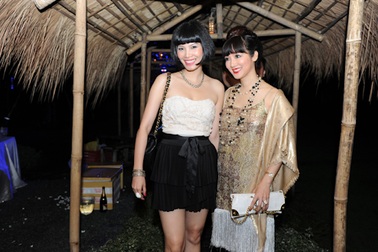 Siêu mẫu Vũ Cẩm Nhung ngày càng đằm thắm