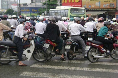 Ùn tắc cục bộ tại các cửa ngõ vào thành phố