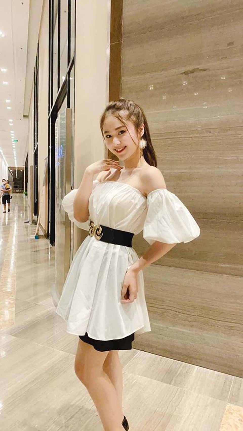 Top 4 gương mặt nữ sinh xinh đẹp, tài năng của Học viện Tài chính - 2 Top 4 gương mặt nữ sinh xinh đẹp, tài năng của Học viện Tài chính - 2
