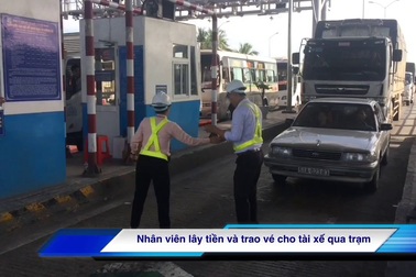 Trạm thu phí BOT Cai Lậy vào sáng 2/12