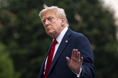 Tổng thống Trump: Mỹ sẽ gửi tên lửa Patriot cho Ukraine