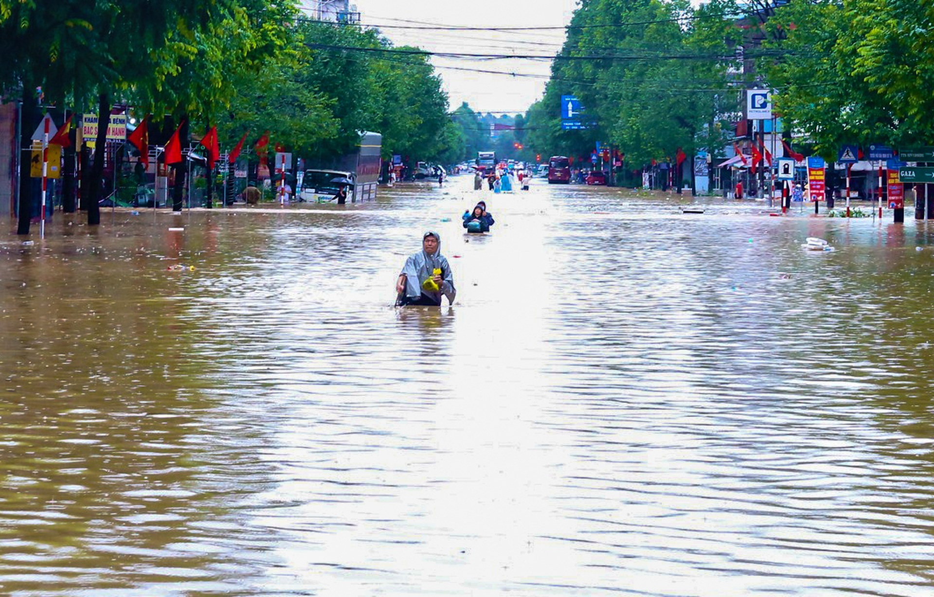 Trận lũ lụt lớn kỷ lục tại Thái Nguyên - 7