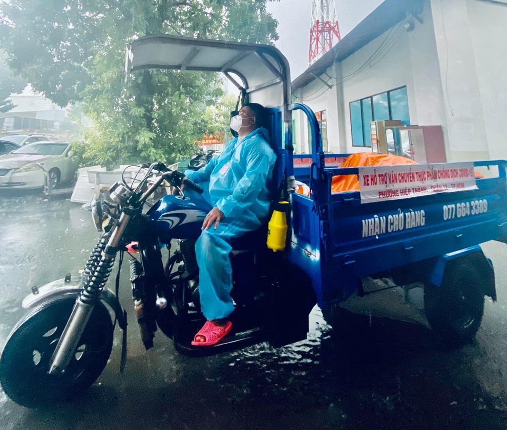 Thầy giáo Doraemon nấu cơm 0 đồng: Chuyện buồn nhiều không kể xiết... - 1 Thầy giáo Doraemon nấu cơm 0 đồng: Chuyện buồn nhiều không kể xiết... - 1