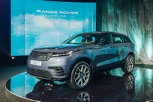 Range Rover Velar 2025 giá từ 3,73 tỷ đồng, lần đầu có bản hybrid cắm sạc