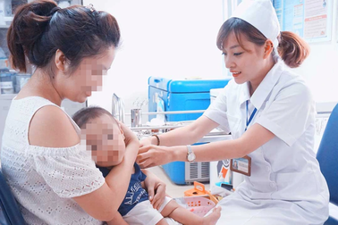 TPHCM hết hoàn toàn 2 loại vaccine, Sở Y tế nói "bất khả kháng"