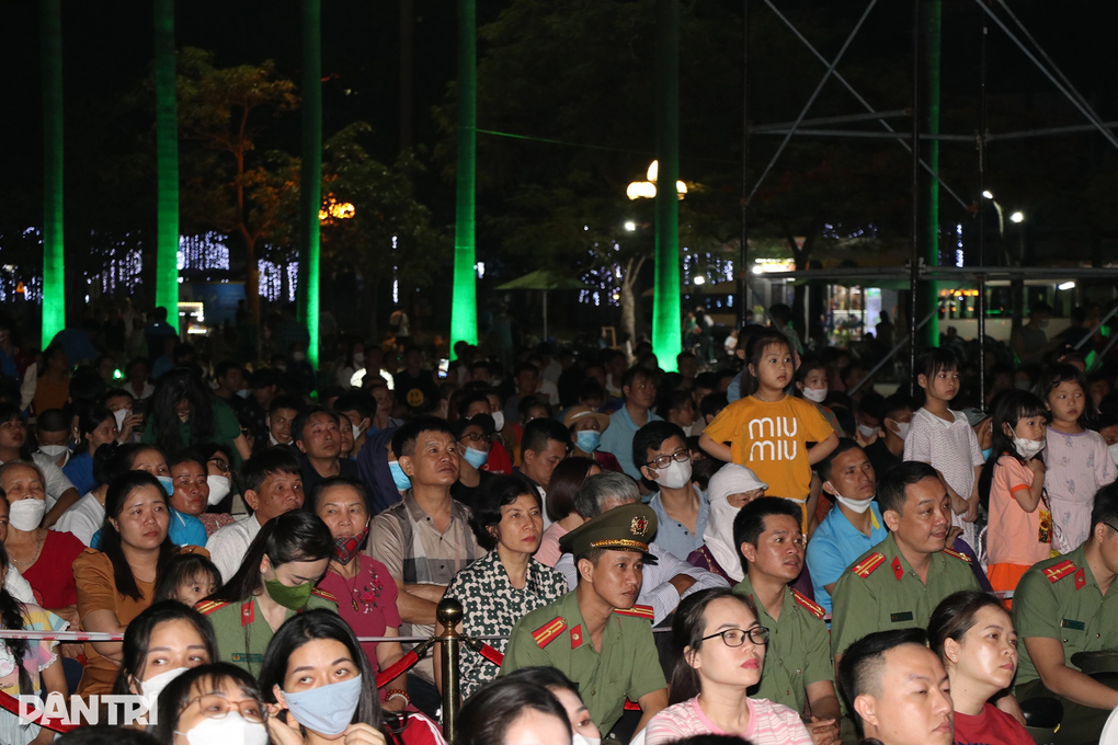 Trung tá công an kể về vụ cứu nạn chưa có tiền lệ dưới hang sâu 300m - 6 Trung tá công an kể về vụ cứu nạn chưa có tiền lệ dưới hang sâu 300m - 6