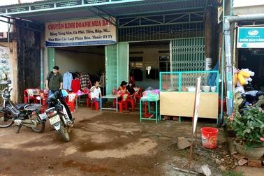 Truy tìm nhóm thanh niên cầm súng bắn 1 người bị thương