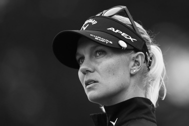 Nữ golf thủ xinh đẹp tiết lộ sốc về việc bị lạm dụng tình dục trong quá khứ