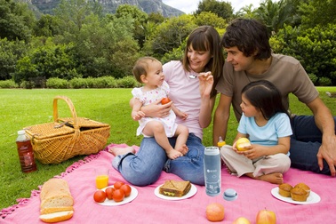 Bình giữ nhiệt: Bạn đồng hành của những bà mẹ văn phòng