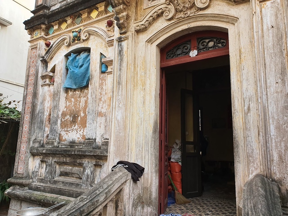 Căn biệt thự Pháp cổ 100 tuổi của đại gia làng miến nức tiếng Hà Nội xưa - 9 Căn biệt thự Pháp cổ 100 tuổi của đại gia làng miến nức tiếng Hà Nội xưa - 9