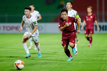 Đặng Văn Lâm tỏa sáng, Bình Định xuất sắc đánh bại CLB Hà Nội