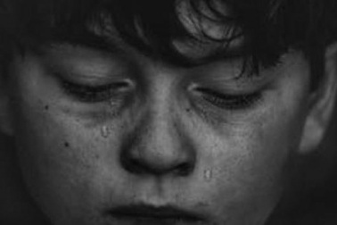 5 điều bố mẹ nên làm để con trẻ không còn tự ti về ngoại hình