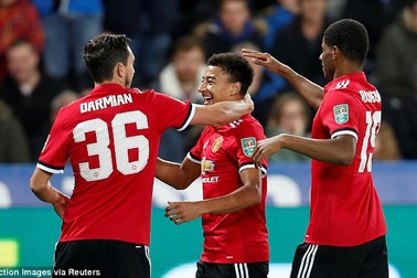 Vòng tứ kết League Cup: MU dễ thở, Man City gặp khó