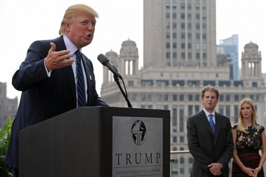 FBI điều tra liên hệ giữa Tổ chức Trump và ngân hàng Nga