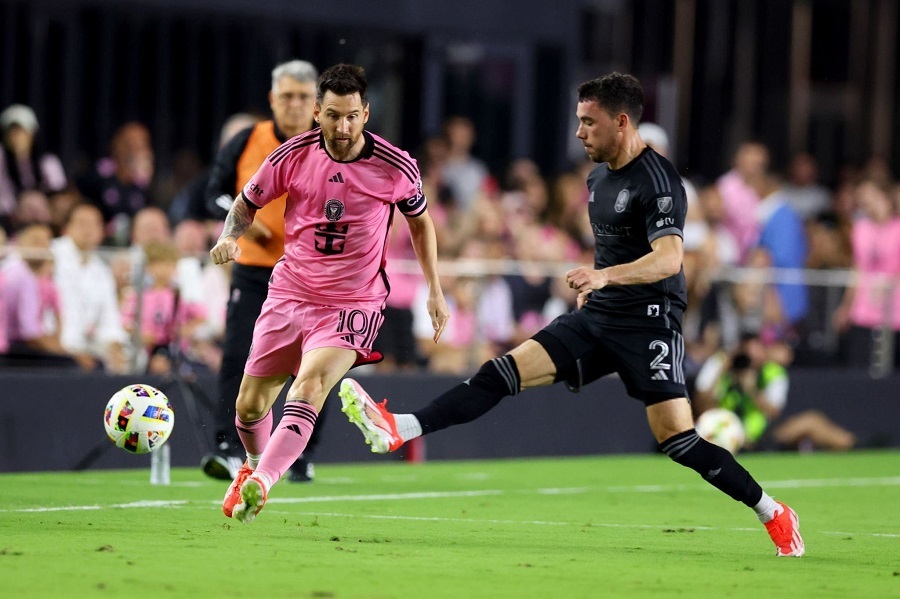 View -     Lionel Messi "bùng cháy" với cú đúp, Inter Miami lên ngôi đầu bảng | Báo Dân trí