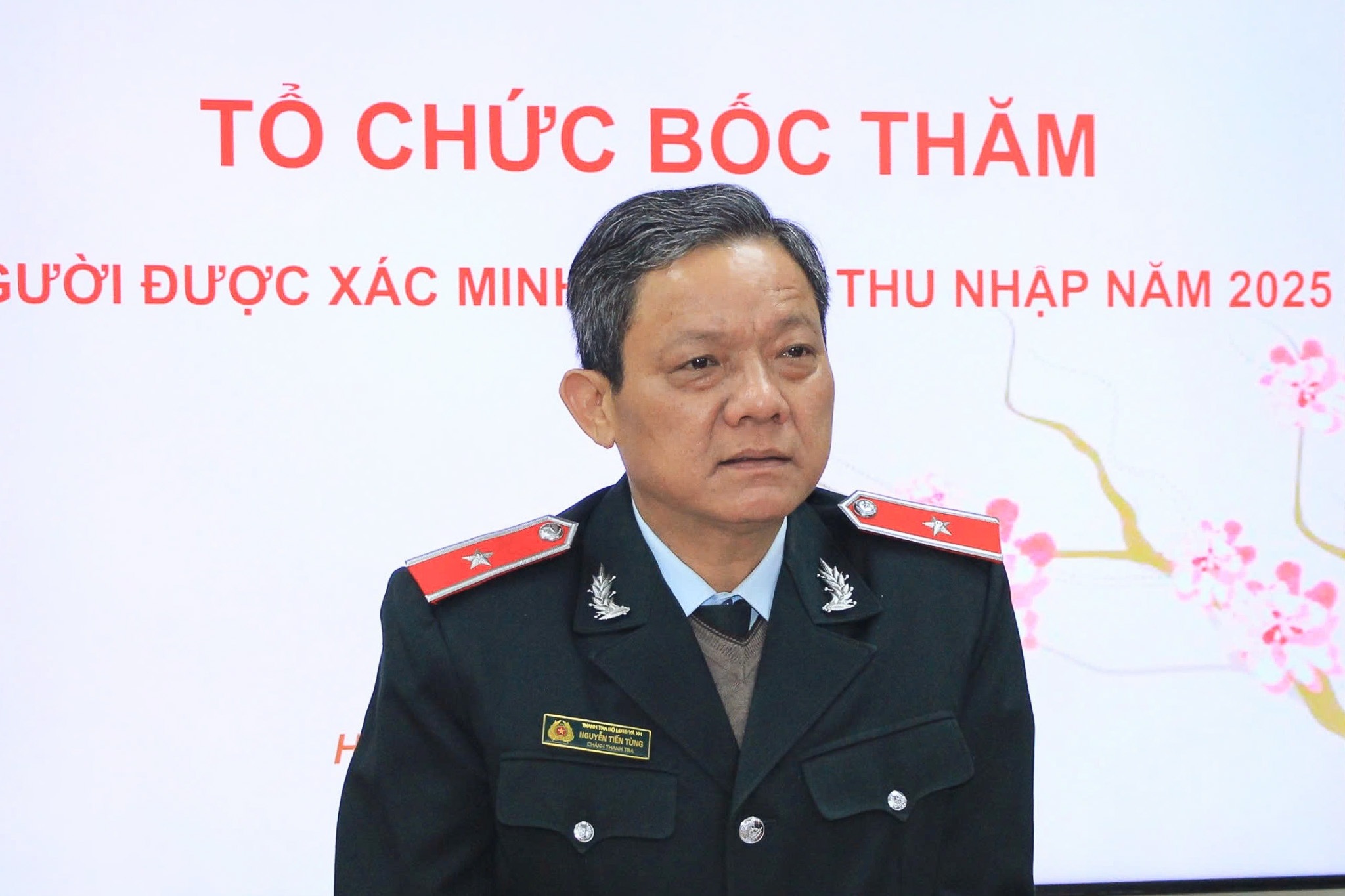 داراییها و درآمد ۳۵ مقام وزارت کار، معلولین و امور اجتماعی - ۳ نفر - به صورت تصادفی بررسی شد. Xác minh ngẫu nhiên tài sản, thu nhập 35 cán bộ Bộ LĐ-TBXH - 3