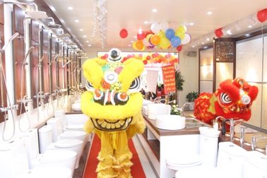 Ninh Bình: “Đột nhập” toà lâu đài khủng 5.000m2, “choáng” với nội thất cung đình