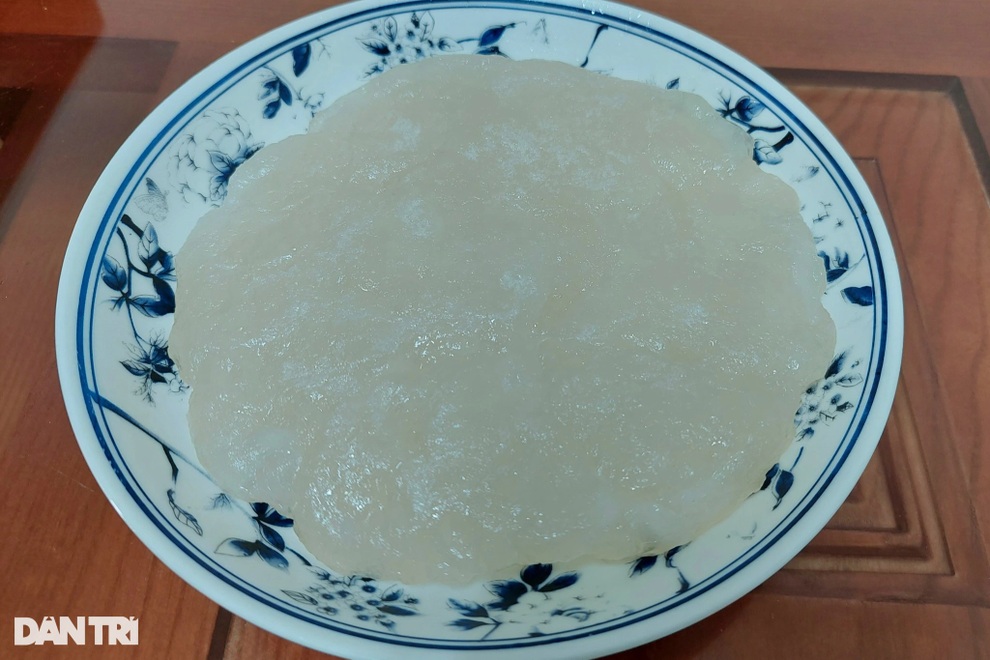 Thực khách tò mò đặc sản xứ Nẫu bột mì nhứt khuấy chấm nước mắm - 8 Thực khách tò mò đặc sản xứ Nẫu bột mì nhứt khuấy chấm nước mắm - 8