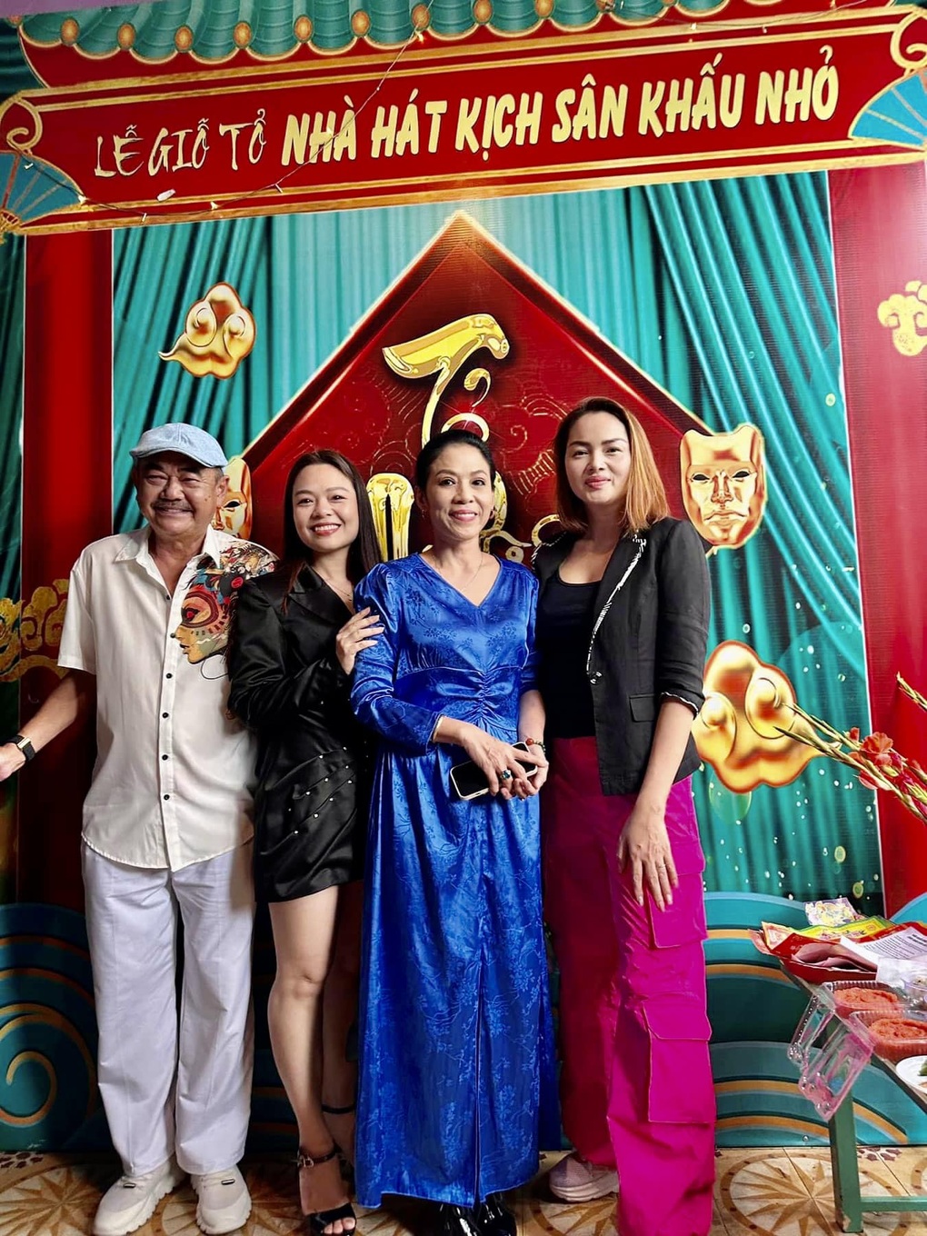 Cuộc sống kín tiếng của bà mẹ lam lũ trên màn ảnh Mỹ Dung - 11 Cuộc sống kín tiếng của bà mẹ lam lũ trên màn ảnh Mỹ Dung - 11