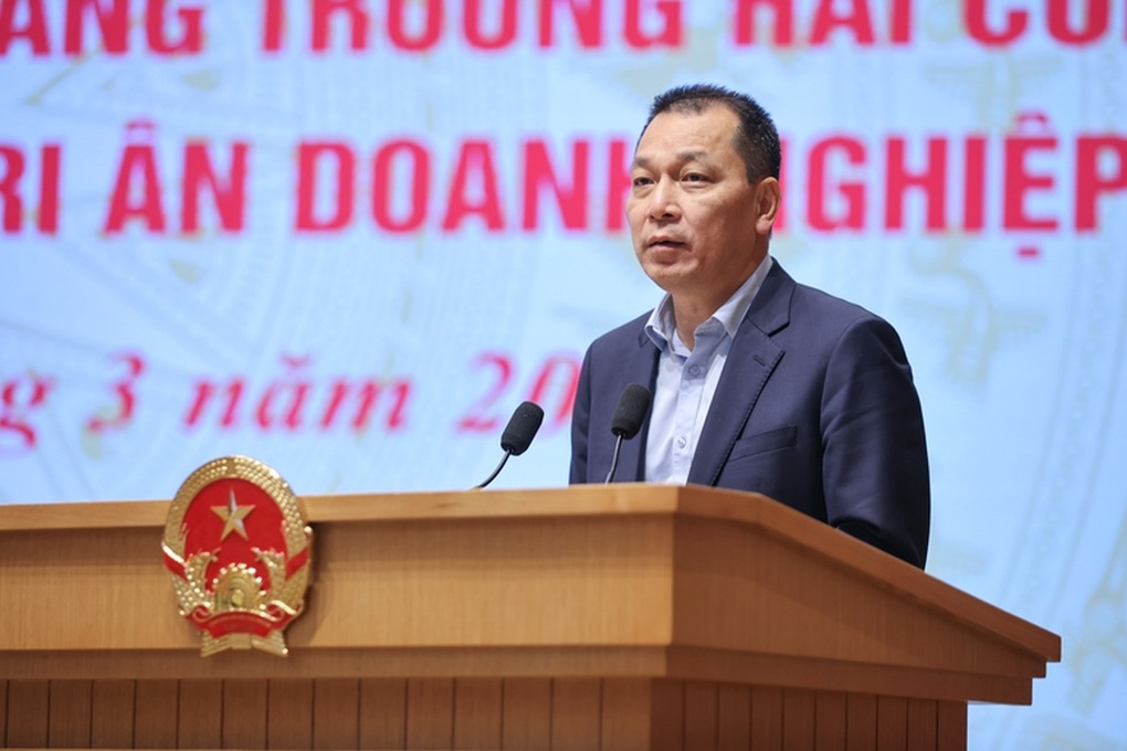 Tăng trưởng 2 con số: Chủ tịch Viettel hiến kế mô hình tổng thầu quốc gia - 2 Tăng trưởng 2 con số: Chủ tịch Viettel hiến kế mô hình tổng thầu quốc gia - 2
