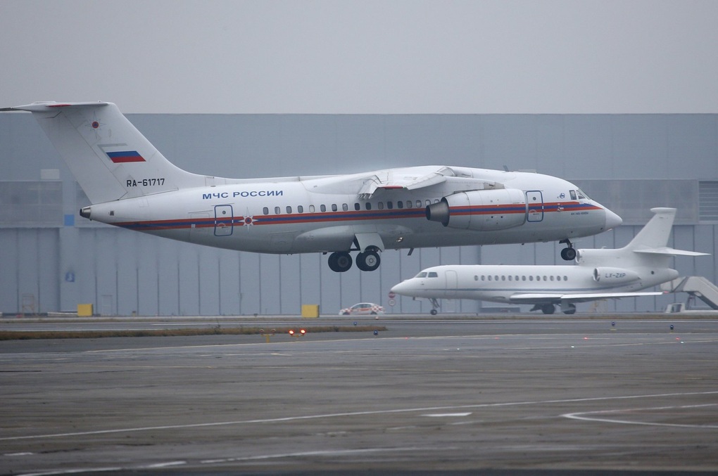 Nga bất ngờ đóng không phận gần thành phố St.Petersburg - 1