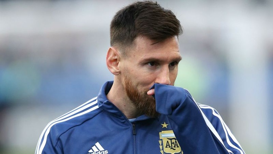 Aguero lên tiếng bảo vệ Messi trước những chỉ trích - 1 Aguero lên tiếng bảo vệ Messi trước những chỉ trích - 1