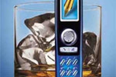 Đỏng đảnh như "dế độc"